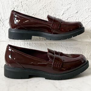 Clarks Westlynn Ayla Penny Loafers Burgundy Patent Leather Women's Size 9/40